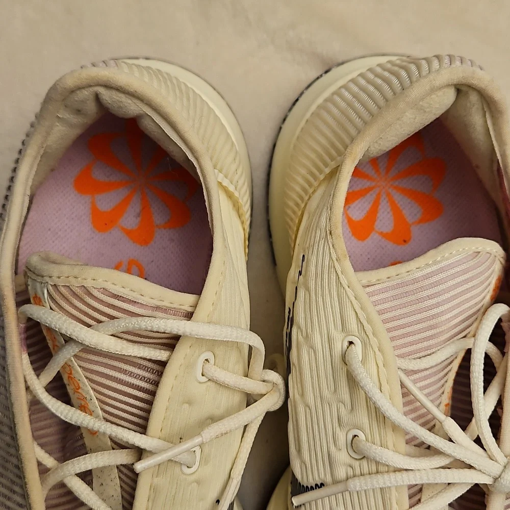 VGUC Nike Women's Superrep Cream, Lilac and Orange Sneakers. US Size 11 - Picture 5 of 8